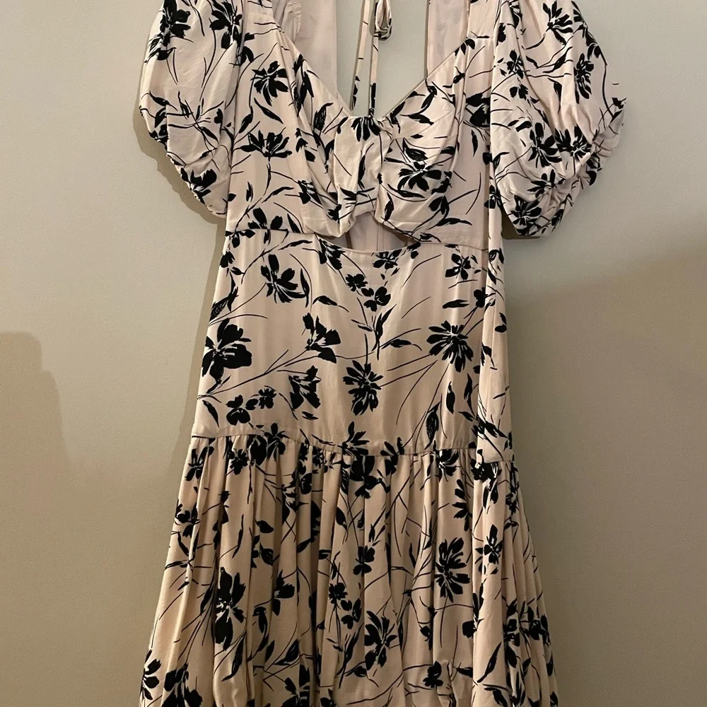 ASTR MINI DRESS SIZE S ⭐️ BLK/WHT - Picture 4 of 4